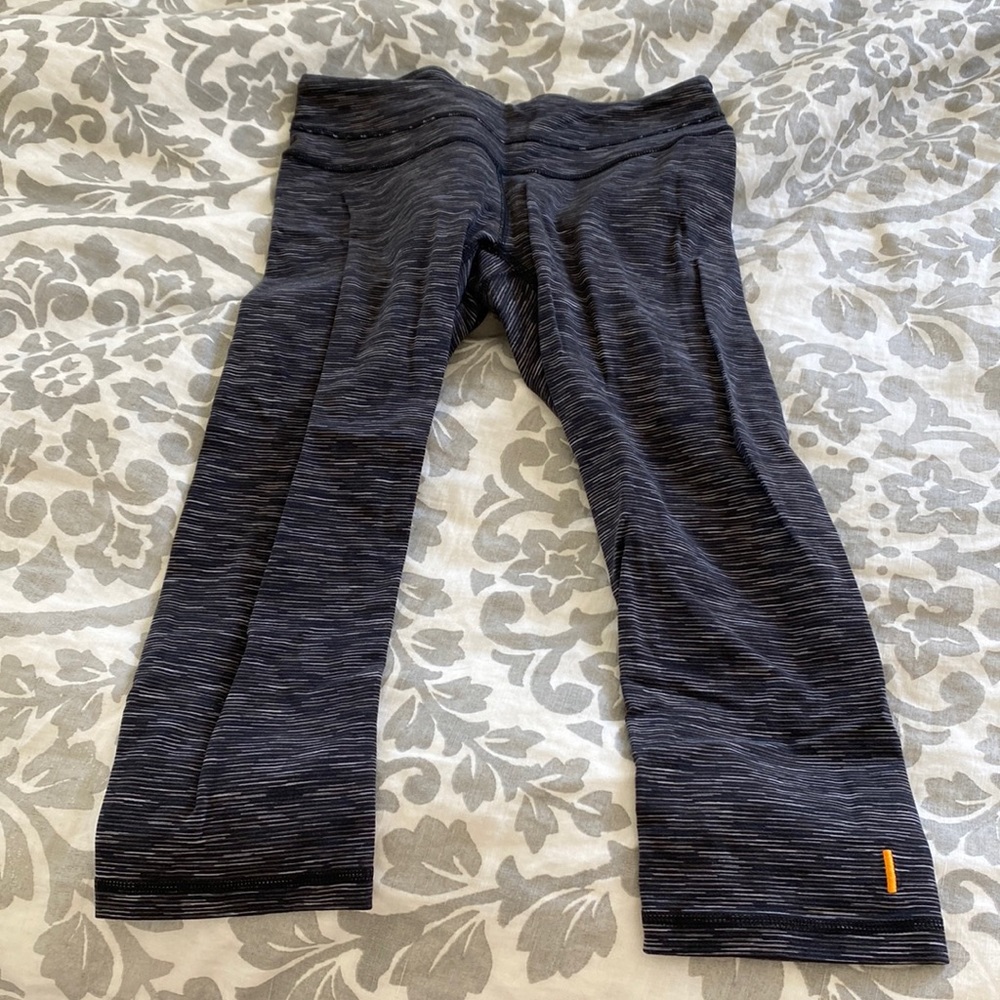 Used Lucy Leggings